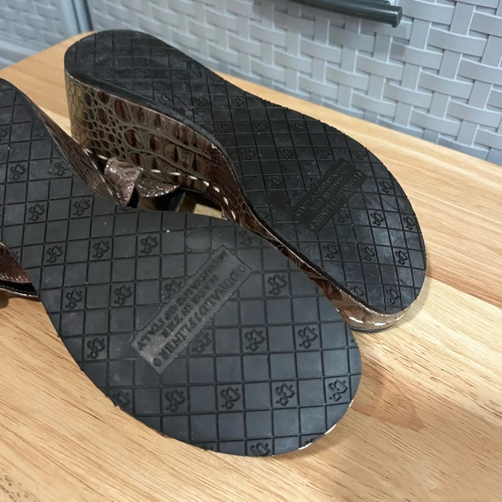 Donald Pliner Shake Sandals Brown Metallic Size 5M